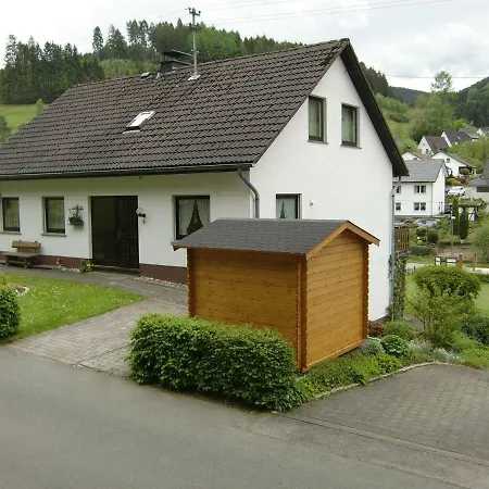 Lenne Apartment