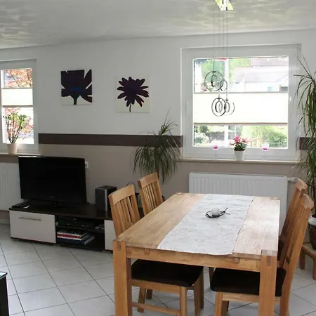 Lenne Apartment *